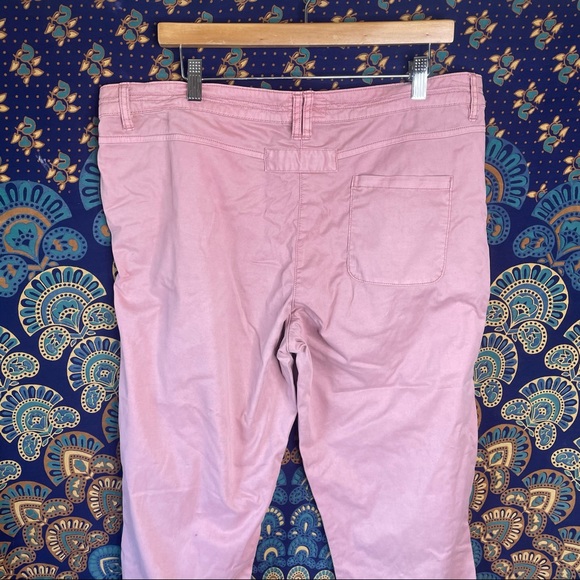 HOST PICK! 🦋5/20$🦋 Pastel Pink fabric jeans - Picture 8 of 12